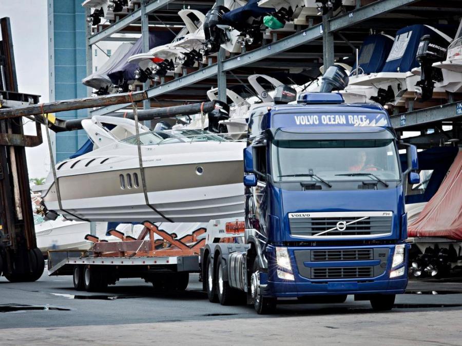 Volvo FH 540 6x4 Ocean Race 2012 года  (фото 4 из 7)